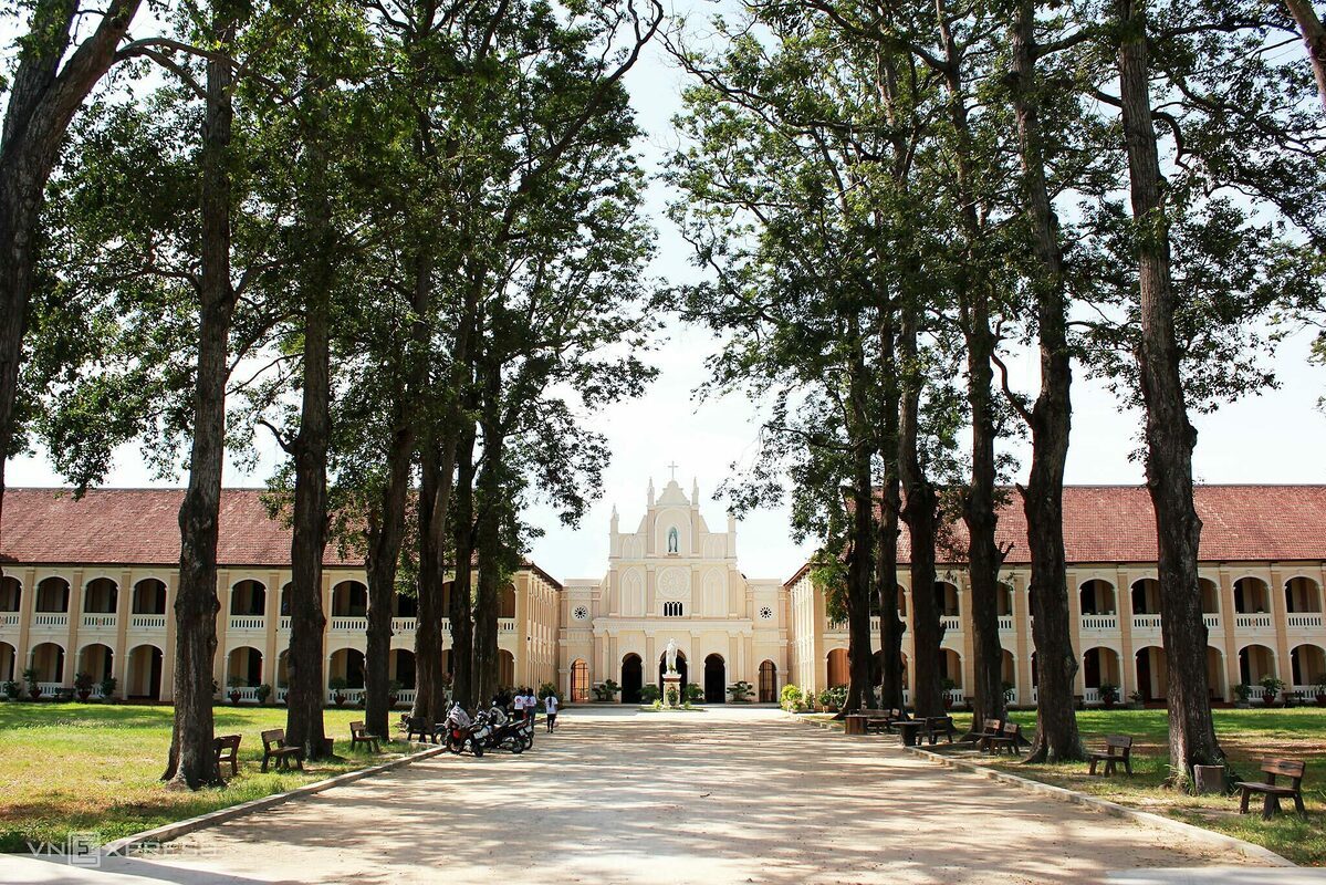 Lang Song Minor Seminary | Shutterstocks