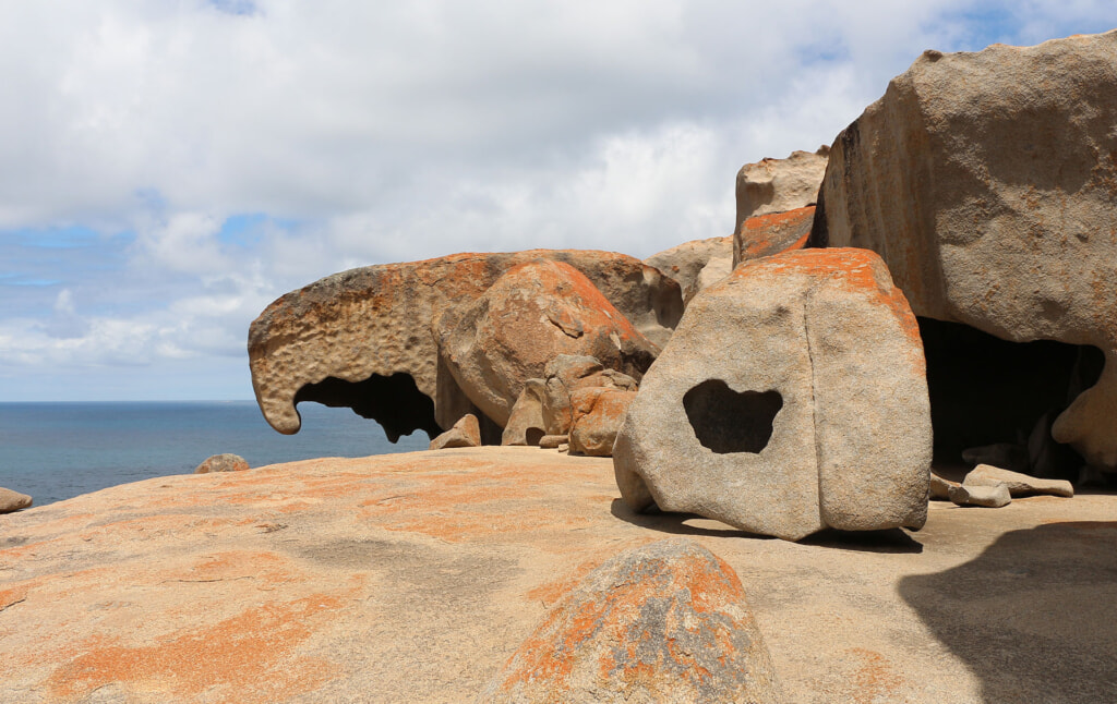 Remarkable Rocks, photo by Bernard Gagnon | Wikipedia