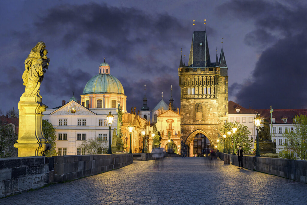 Prague, Charles Bridge, Image by Frantisek Zelinka from Pixabay