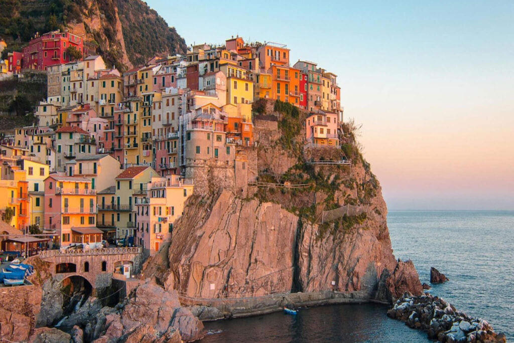 Cinque Terre, Italy | Photo by HeidiZiller from Pixabay