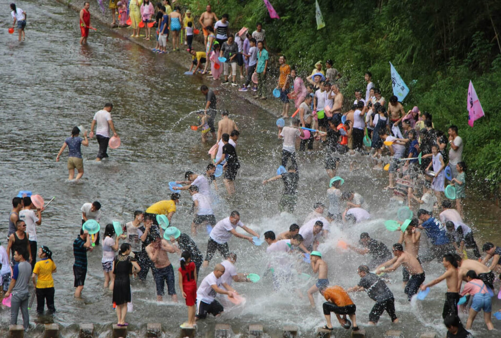 Songkran Festival, Thailand, Image by Laydown 丽丹 雷 from Pixabay