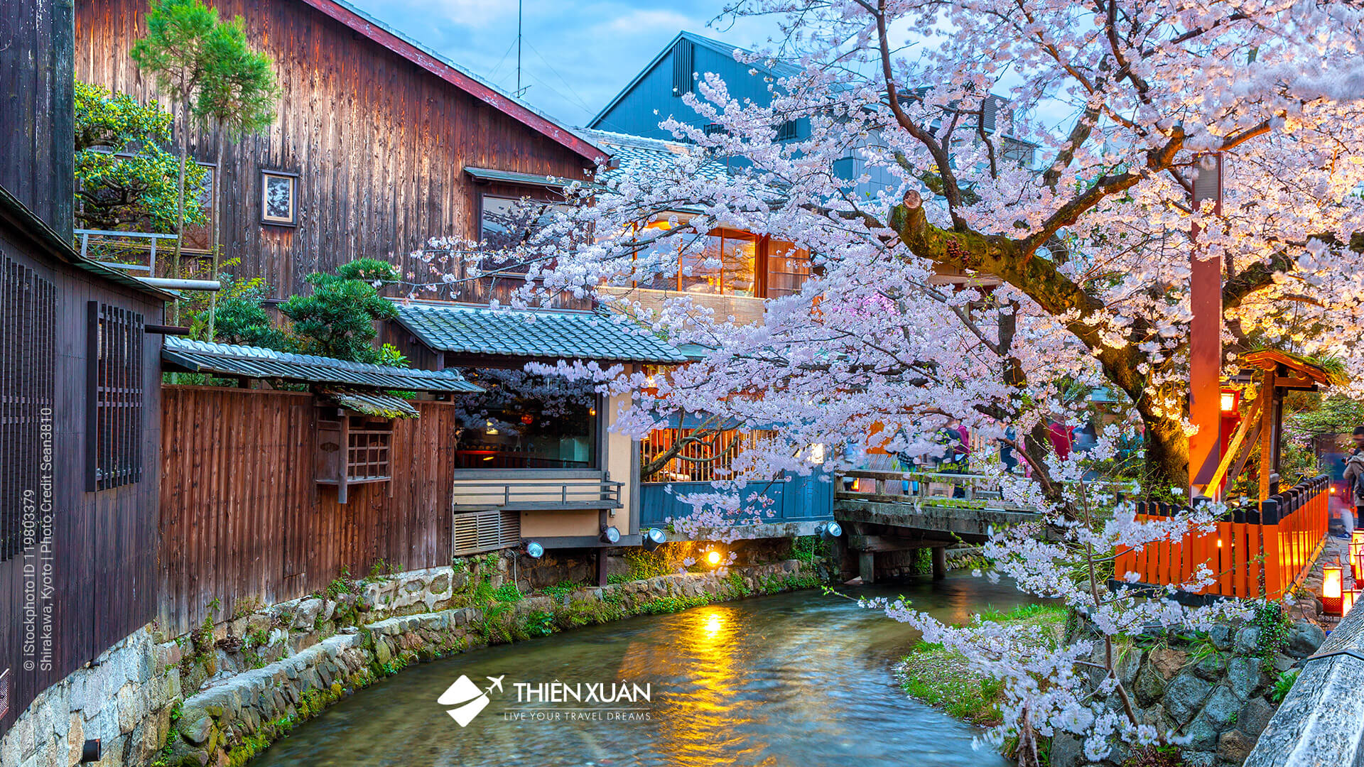 Shirakawa, Kyoto © iStockphoto ID 1198033791, Photo Credit Sean3810