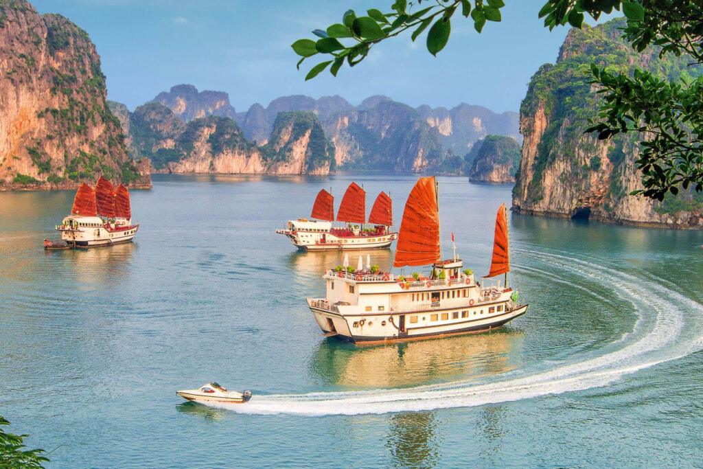 What is the best month for Halong Bay cruise: March, April, September and October