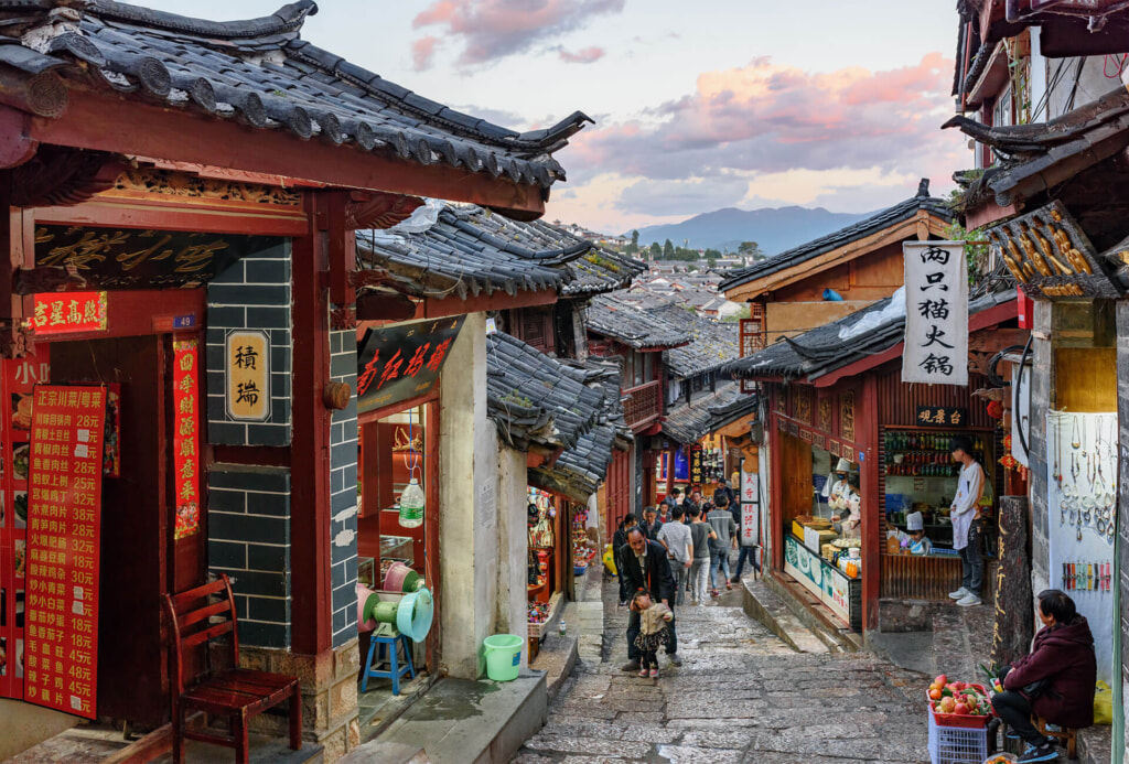 Old Town of Lijiang, Yunna, China © ShutterStock ID 2291326157 by Efired